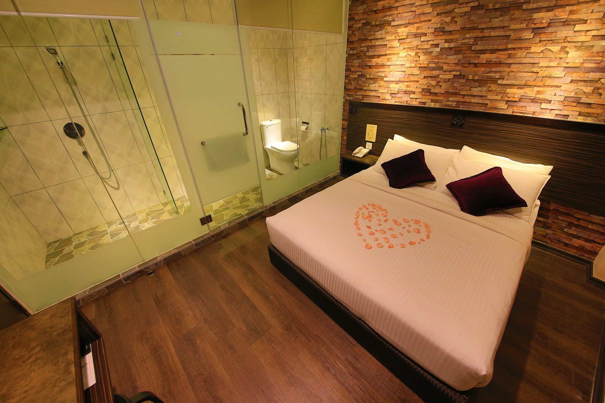 Apple Penang 3*